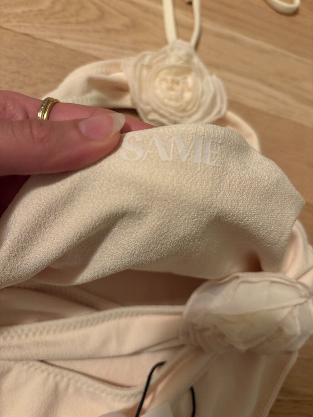 NWT Same Swim Rose Cut Out Swim Suit Cream Size M - Picture 4 of 6